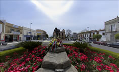 VISITA VIRTUAL - PLAZA DE LA TRIANILLA, MONUMENTO A BAMBINO
